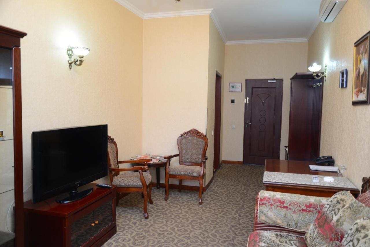 Bozok Hotel Astana Ngoại thất bức ảnh