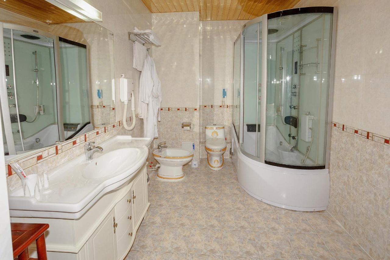 Bozok Hotel Astana Ngoại thất bức ảnh